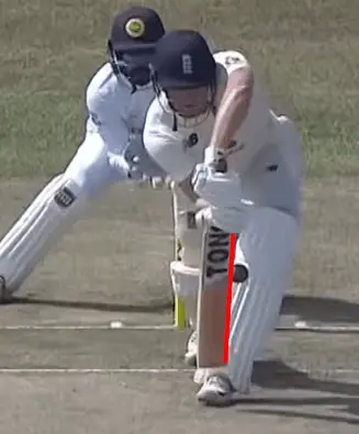 A picture demonstrating an inside edge in cricket